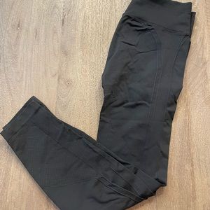 Black lululemon leggings
